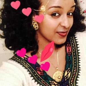 Meet your Posher, Danayit